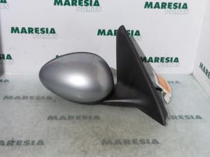 Used Wing mirror, right Alfa Romeo 147 (937) 1.6 Twin Spark 16V Price € 40,00 Margin scheme offered by Maresia Parts