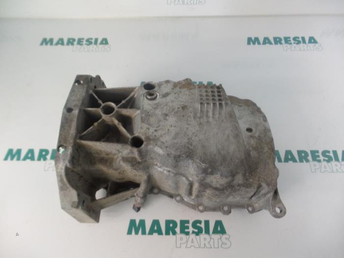 Gebrauchte Ölwanne Renault Grand Scénic II (JM) 1.5 dCi 100 Preis € 40,00 Margenregelung angeboten von Maresia Parts