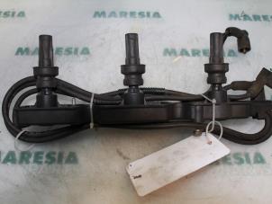Używane Zestaw cewek zaplonowych Peugeot 406 (8B) 2.9 V6 24V Cena € 105,00 Procedura marży oferowane przez Maresia Parts