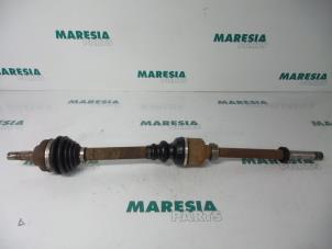 Used Front drive shaft, right Peugeot 206 (2A/C/H/J/S) 2.0 XS,XT HDi Price € 45,00 Margin scheme offered by Maresia Parts