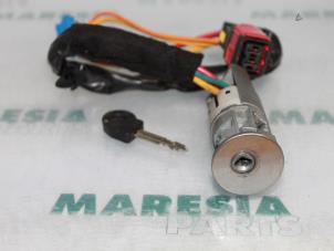 Used Ignition lock + key Citroen Xsara Coupé (N0) 1.6 16V Price € 35,00 Margin scheme offered by Maresia Parts
