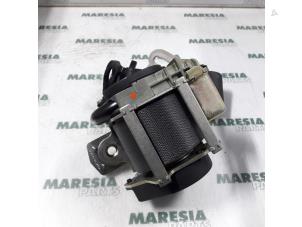Used Rear seatbelt, left Renault Laguna II (BG) 1.9 dCi 120 Price € 40,00 Margin scheme offered by Maresia Parts