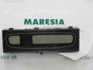 Used Interior display Renault Laguna II (BG) 1.9 dCi 120 Price € 15,00 Margin scheme offered by Maresia Parts