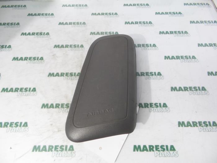 Seat airbag (seat) from a Peugeot 107 1.4 HDI 2006
