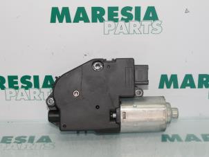 Used Sunroof motor Peugeot 407 (6D) 1.8 16V Price € 105,00 Margin scheme offered by Maresia Parts