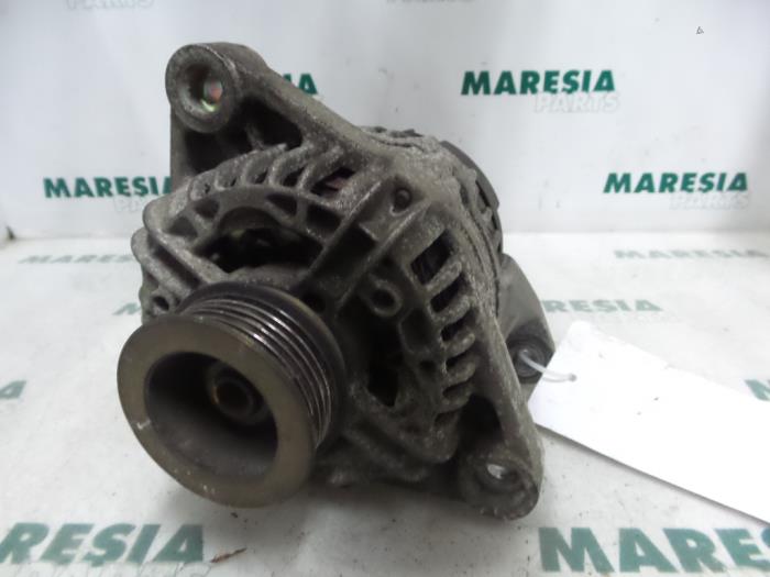 Used Dynamo Fiat Stilo (192A/B) 1.6 16V 3-Drs. Price € 40,00 Margin scheme offered by Maresia Parts