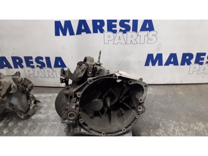 Usagé Boîte de vitesse Lancia Phedra 2.2 JTD 16V Prix € 315,00 Règlement à la marge proposé par Maresia Parts