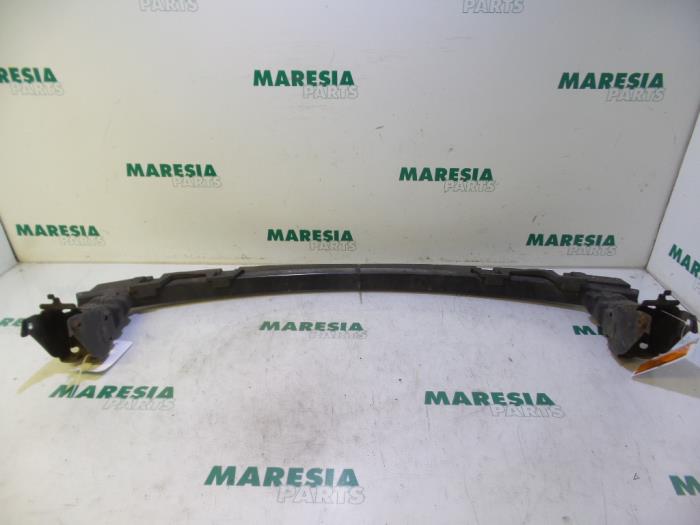 Front bumper frame from a Lancia Phedra 2.2 JTD 16V 2004