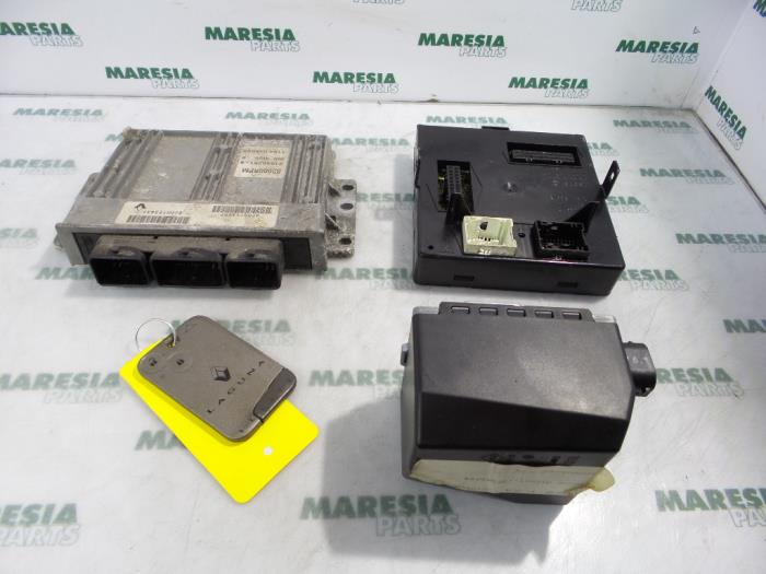Used Engine management computer Renault Laguna II Grandtour (KG) 1.8 16V Price € 210,00 Margin scheme offered by Maresia Parts