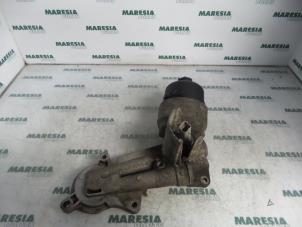 Used Oil filter holder Peugeot 307 (3A/C/D) 1.6 16V Price € 35,00 Margin scheme offered by Maresia Parts