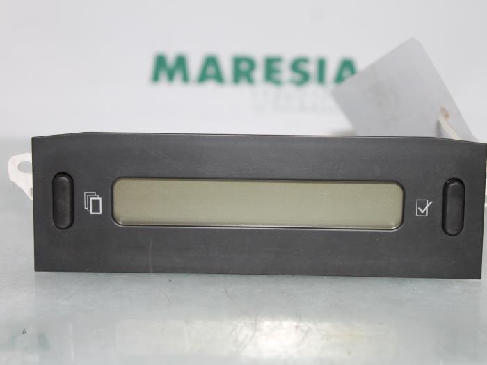 Begagnade Innerdisplay Citroen C5 I Berline (DC) 2.0 HDi 110 Pris € 20,00 Marginaltabell erbjuds av Maresia Parts