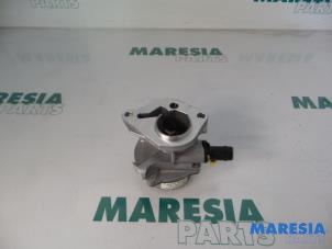 Używane Pompa prózniowa (Diesel) Renault Grand Scénic II (JM) 1.5 dCi 105 Cena € 30,00 Procedura marży oferowane przez Maresia Parts