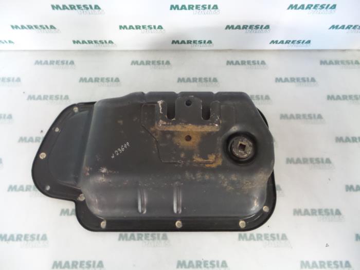 Usagé Couvercle carter Citroen C3 (FC/FL/FT) 1.4 Prix € 25,00 Règlement à la marge proposé par Maresia Parts