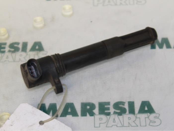 Begagnade Tändspole Fiat Stilo (192A/B) 2.4 20V Abarth 3-Drs. Pris € 15,00 Marginaltabell erbjuds av Maresia Parts