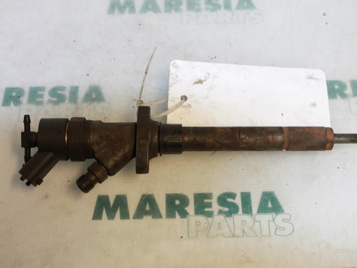 Usagé Injecteurs Lancia Phedra 2.2 JTD 16V Prix € 131,25 Règlement à la marge proposé par Maresia Parts