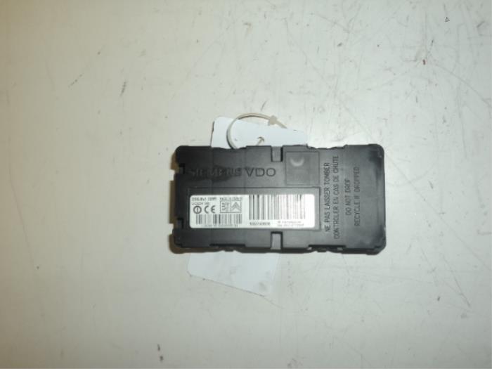 Usagé Ordinateur divers Peugeot 407 (6D) 2.0 16V Prix € 29,99 Règlement à la marge proposé par Maresia Parts