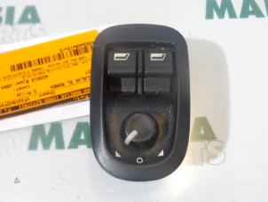 Used Multi-functional window switch Peugeot 206 (2A/C/H/J/S) 1.4 HDi Price € 25,00 Margin scheme offered by Maresia Parts