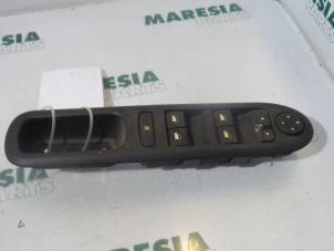 Used Multi-functional window switch Peugeot 407 SW (6E) 2.0 HDiF 16V Price € 35,00 Margin scheme offered by Maresia Parts