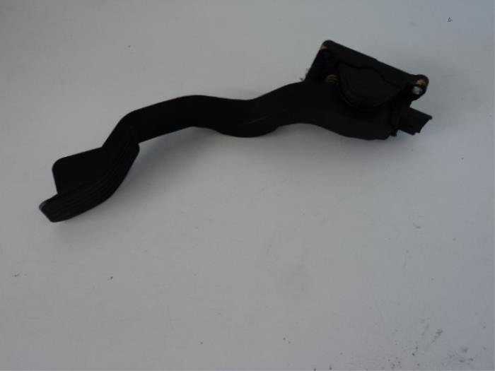 Begagnade Gaspedalsensor Peugeot 206 SW (2E/K) 2.0 HDi Pris € 35,00 Marginaltabell erbjuds av Maresia Parts