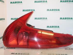 Used Taillight, left Peugeot 206 SW (2E/K) 2.0 HDi Price € 30,00 Margin scheme offered by Maresia Parts
