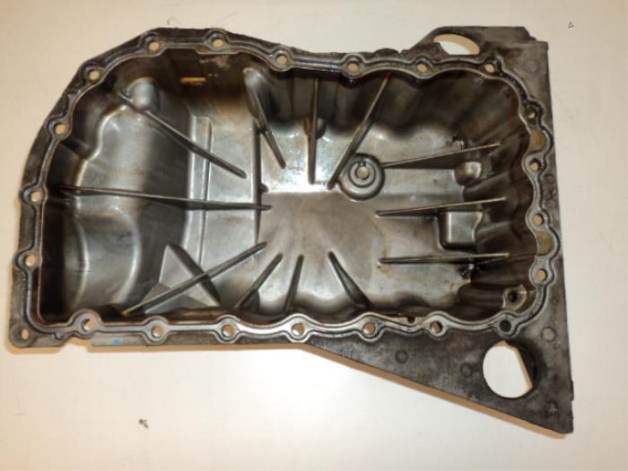 Gebrauchte Ölwanne Renault Scénic II (JM) 2.0 16V Preis € 30,00 Margenregelung angeboten von Maresia Parts