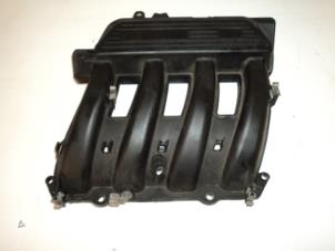 Used Intake manifold Renault Scénic I (JA) 1.6 16V Price € 40,00 Margin scheme offered by Maresia Parts
