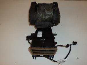 Usagé Moteur de ventilation chauffage Citroen C6 (TD) 2.7 HDiF V6 24V Prix € 105,00 Règlement à la marge proposé par Maresia Parts