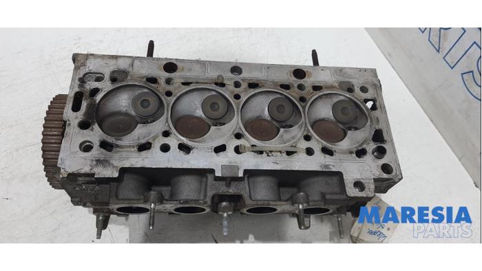 Usagé Culasse Citroen Xsara Picasso (CH) 1.6 Prix € 157,50 Règlement à la marge proposé par Maresia Parts