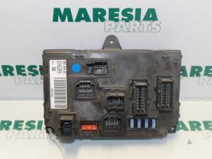 Used Fuse box Peugeot 407 SW (6E) 2.0 HDiF 16V Price € 90,00 Margin scheme offered by Maresia Parts