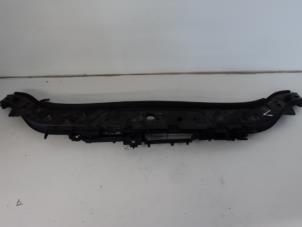 Used Lock plate Renault Megane II (BM/CM) 2.0 16V RS Turbo Price € 30,00 Margin scheme offered by Maresia Parts
