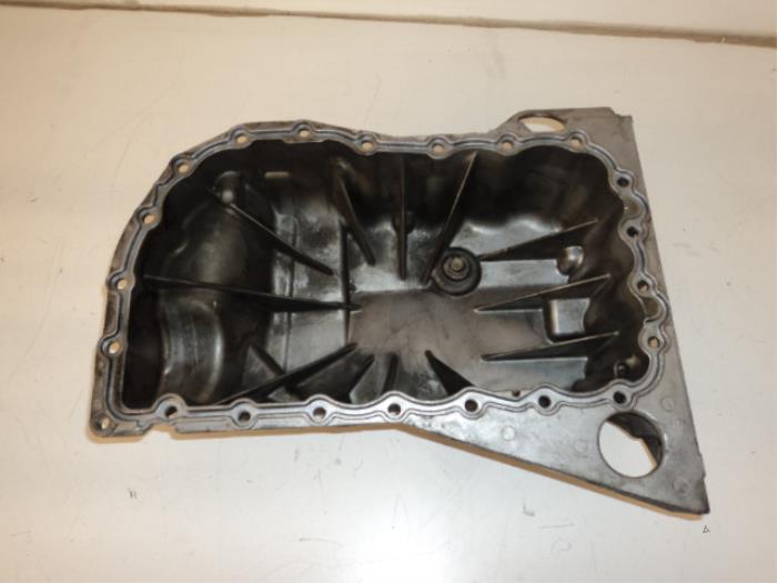 Gebrauchte Ölwanne Renault Scénic II (JM) 1.9 dCi 120 Preis € 30,00 Margenregelung angeboten von Maresia Parts