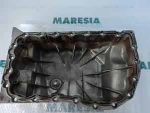 Used Sump Renault Scénic I (JA) 2.0 16V Price € 30,00 Margin scheme offered by Maresia Parts
