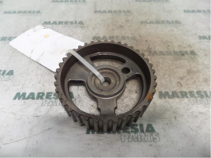 Gebrauchte Nockenwelle Zahnrad Citroen C5 I Berline (DC) 1.8 16V Preis € 25,00 Margenregelung angeboten von Maresia Parts