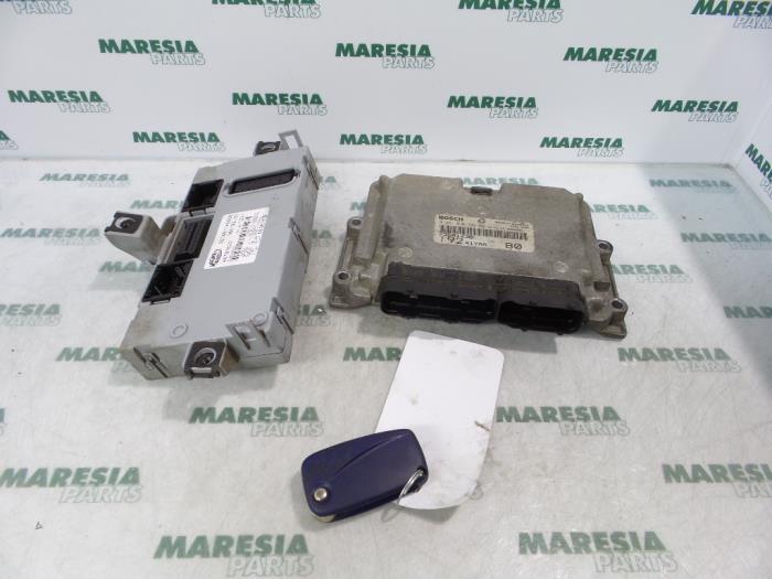 Used Engine management computer Fiat Stilo (192A/B) 1.9 JTD 80 3-Drs. Price € 157,50 Margin scheme offered by Maresia Parts