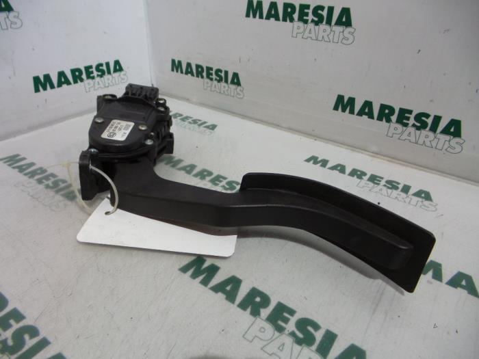 Begagnade Gaspedalsensor Alfa Romeo 159 (939AX) 1.9 JTDm Pris € 50,00 Marginaltabell erbjuds av Maresia Parts