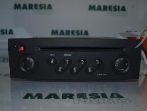Gebrauchte Radio CD Spieler Renault Megane II (LM) 1.6 16V Preis € 45,00 Margenregelung angeboten von Maresia Parts
