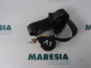 Usagé Ceinture de sécurité avant gauche Renault Scénic II (JM) 1.6 16V Prix € 35,00 Règlement à la marge proposé par Maresia Parts