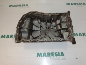 Used Sump Renault Scénic I (JA) 2.0 16V Price € 30,00 Margin scheme offered by Maresia Parts