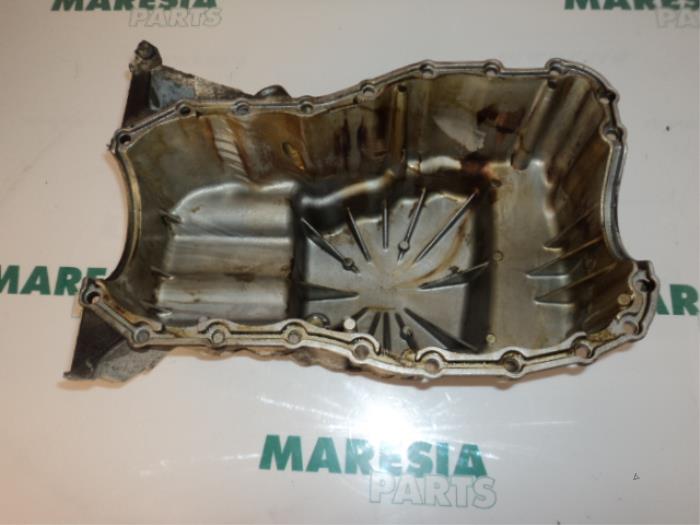 Gebrauchte Ölwanne Renault Laguna II Grandtour (KG) 1.6 16V Preis € 30,00 Margenregelung angeboten von Maresia Parts