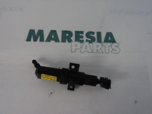 Gebrauchte Scheinwerfersprüher Citroen C6 (TD) 2.7 HDiF V6 24V Preis € 50,00 Margenregelung angeboten von Maresia Parts