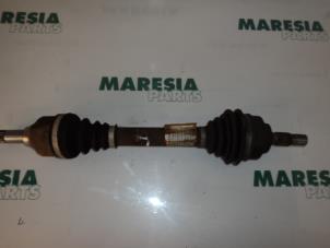 Used Front drive shaft, left Peugeot Partner 1.6 HDI 75 Price € 50,00 Margin scheme offered by Maresia Parts