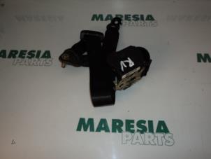 Used Front seatbelt, right Renault Kangoo Express (FC) 1.5 dCi 65 Price € 30,00 Margin scheme offered by Maresia Parts