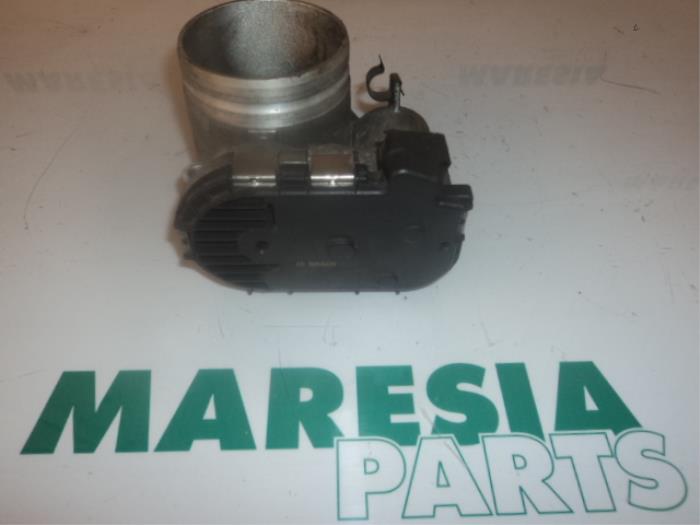 Gebrauchte Drosselklappengehäuse Alfa Romeo 147 (937) 1.6 HP Twin Spark 16V Preis € 75,00 Margenregelung angeboten von Maresia Parts
