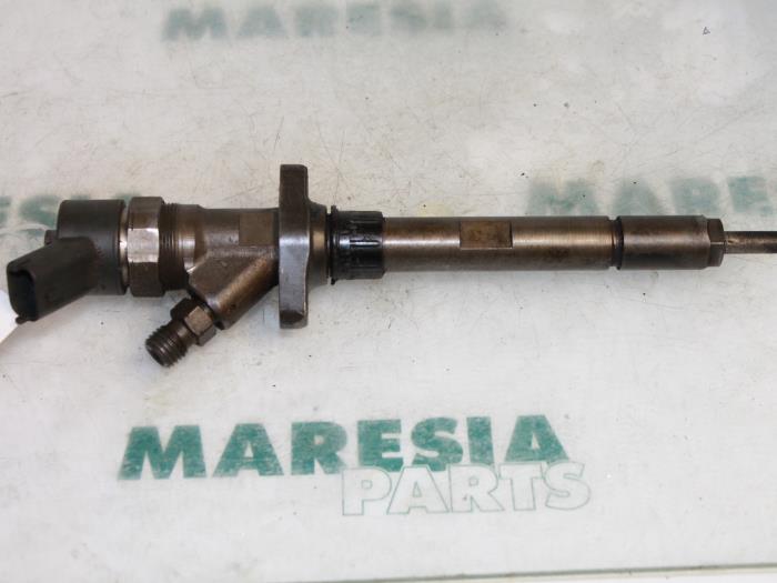 Usagé Injecteurs Peugeot 406 Prix € 105,00 Règlement à la marge proposé par Maresia Parts