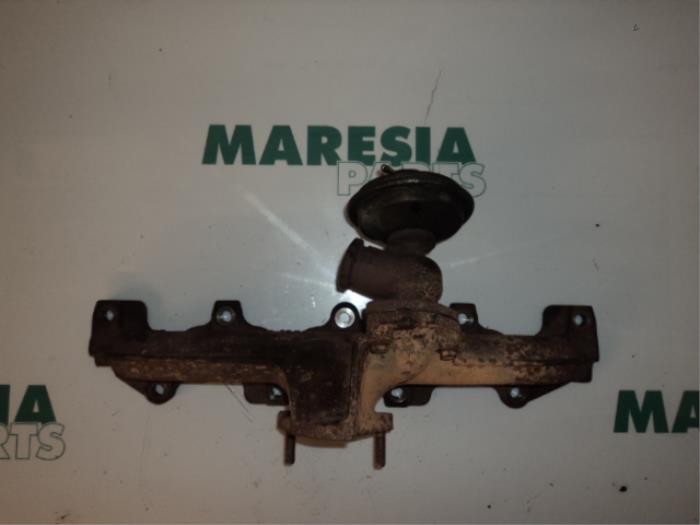 Gebrauchte Abgaskrümmer Peugeot 406 Preis € 60,00 Margenregelung angeboten von Maresia Parts