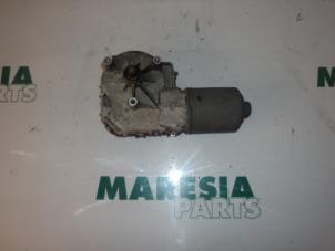 Used Front wiper motor Renault Vel Satis (BJ) 3.0 dCi V6 24V Price € 90,00 Margin scheme offered by Maresia Parts