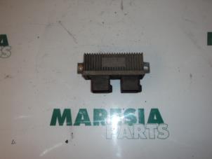 Used Glow plug relay Renault Vel Satis (BJ) 3.0 dCi V6 24V Price € 25,00 Margin scheme offered by Maresia Parts