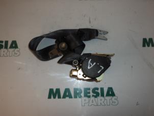 Used Rear seatbelt, left Renault Vel Satis (BJ) 3.0 dCi V6 24V Price € 50,00 Margin scheme offered by Maresia Parts