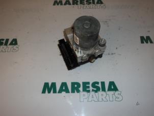 Used ABS pump Alfa Romeo GT (937) 1.9 JTD 16V Multijet Price € 80,00 Margin scheme offered by Maresia Parts