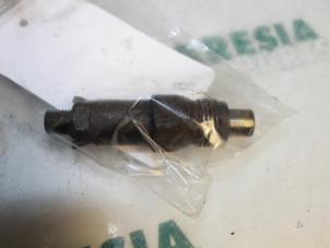 Used Injector (diesel) Peugeot 106 I 1.4 XRD, XND Price € 50,00 Margin scheme offered by Maresia Parts